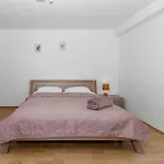 Cozy In With Wifi Jadranovo